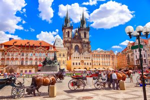 Wycieczka Praga Karlowe Wary 2022